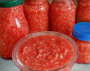 Ogonyok mērce ziemai (no tomātiem un pipariem) - recepte ar soli pa solim fotoattēliem